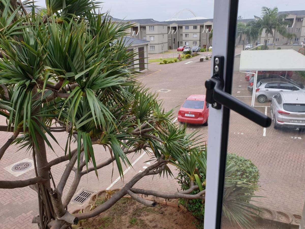Summersands Durban North Beach Экстерьер фото